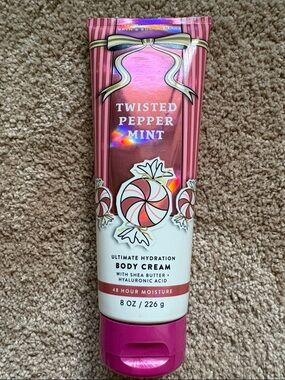 Bath & Body Works Twisted Peppermint Body Cream - Pink and White